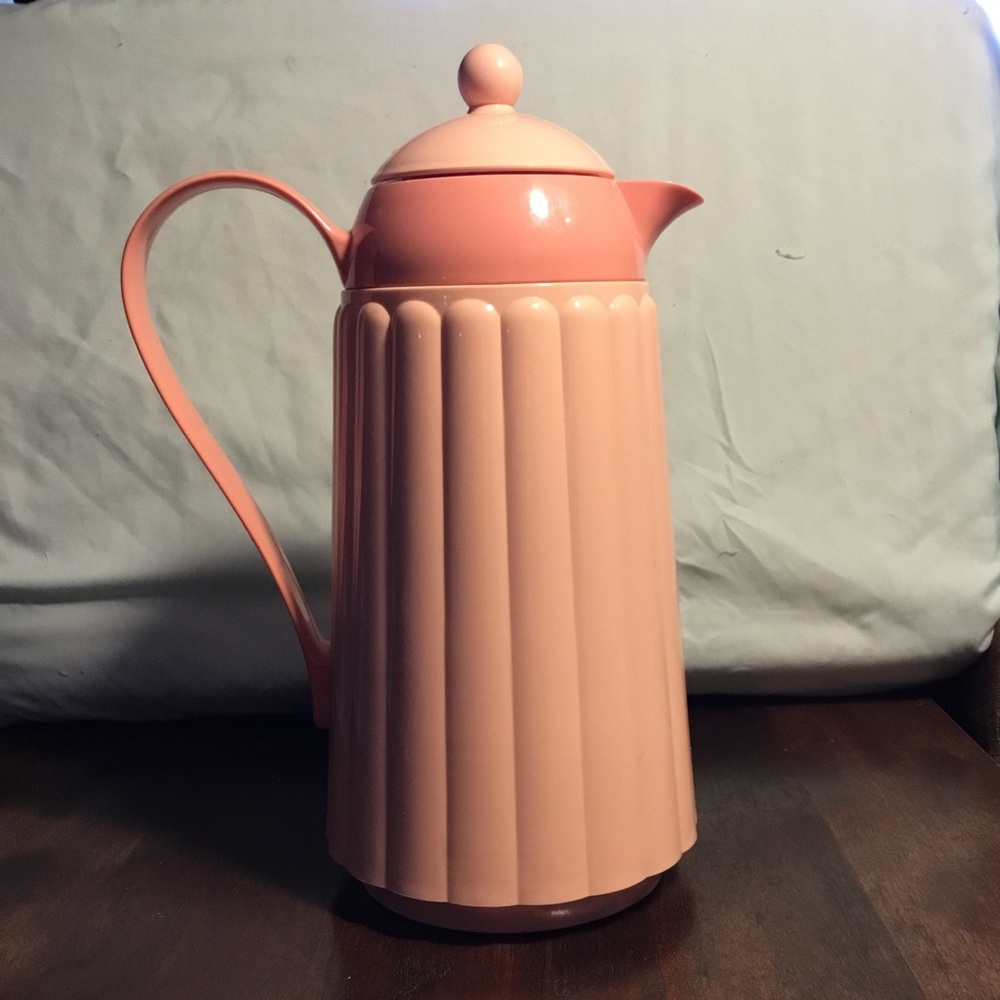 Vintage Crown Corning Thermique Carafe Two-toned Peach Pink Insulated Server